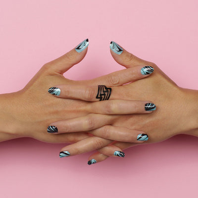 Nail wraps - Her Royal Flyness blue marble nail art, marble nails