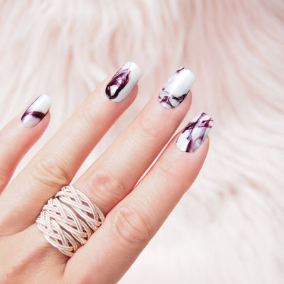 Her Royal Flyness - I WOULD DYE FOR YOU Nail wraps, marble Nail Art, white nails